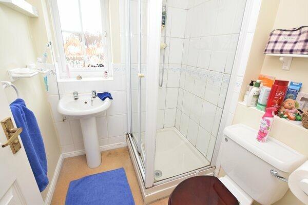 en-suite shower room
