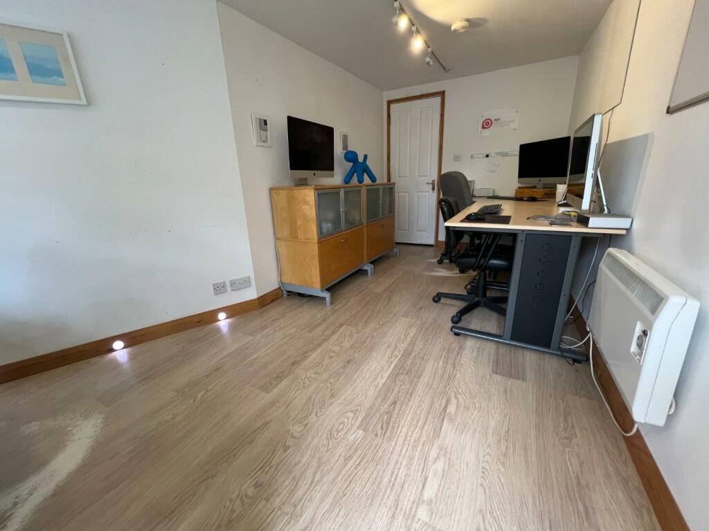 HOME OFFICE