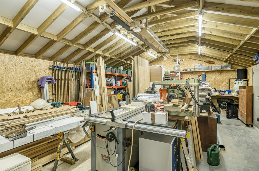 1356431-16-68cb0f...