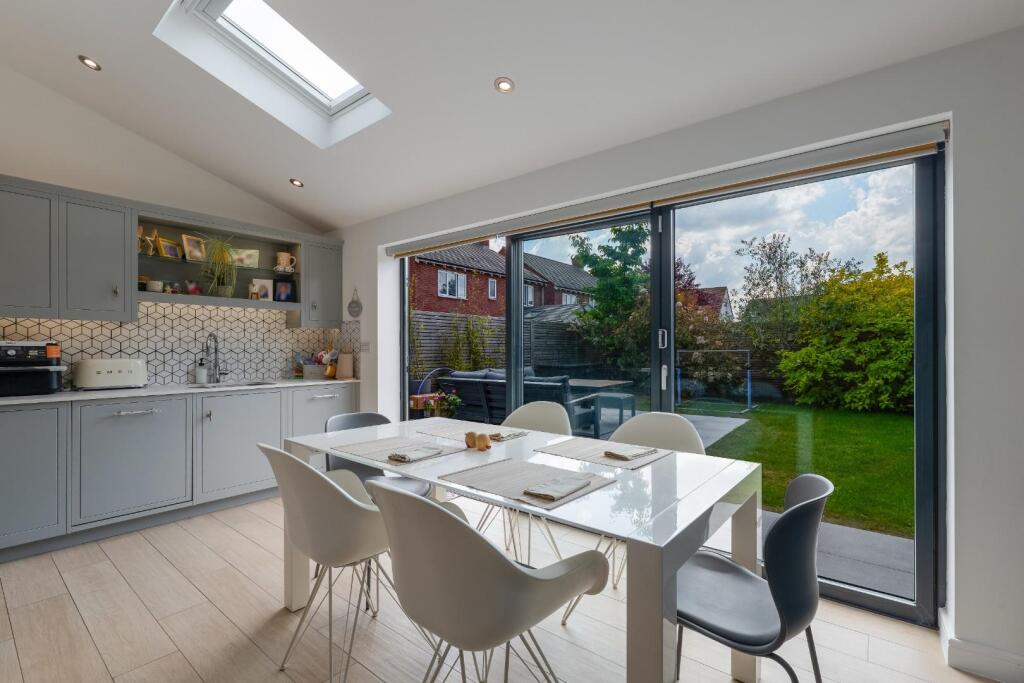 kitch and family room-5ed1.jpg