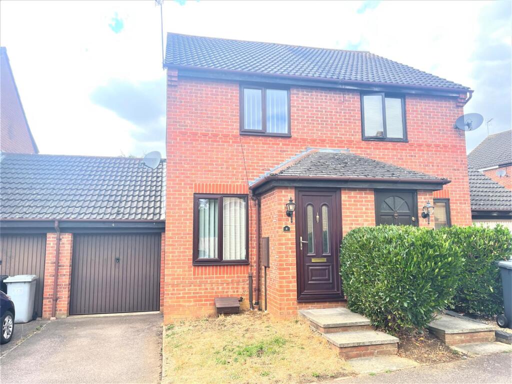 4 Sandringham Front .JPG