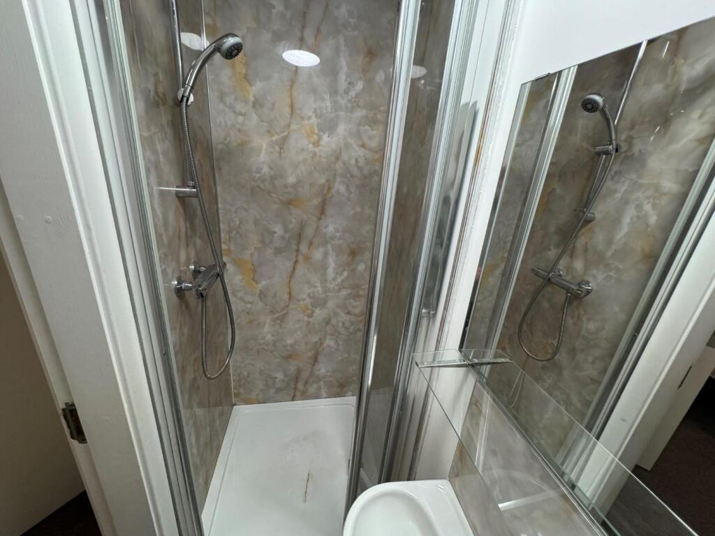 Shower.jpg