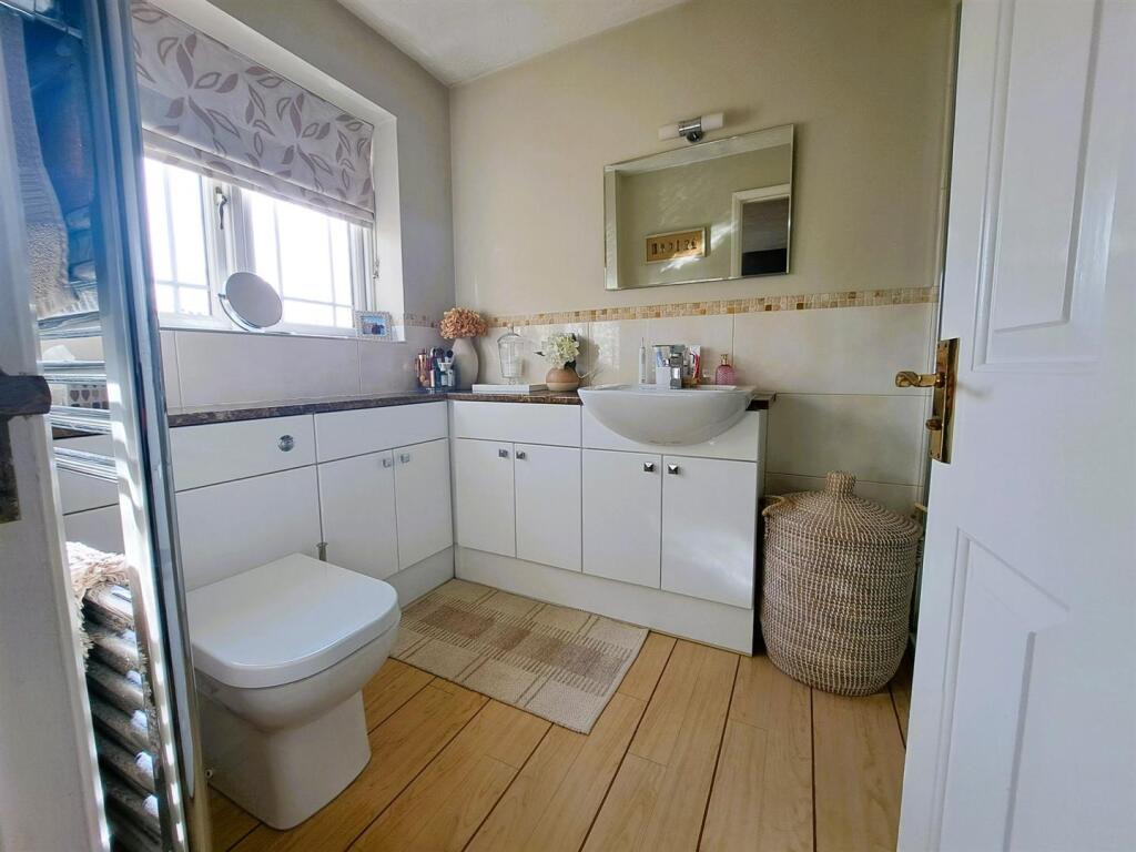 Middle Greeve, Northampton