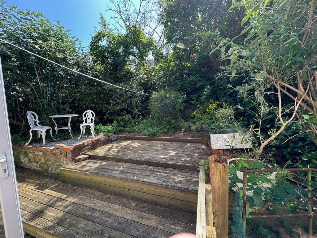 Elmgrove Road, Redland Garden 3.jpg