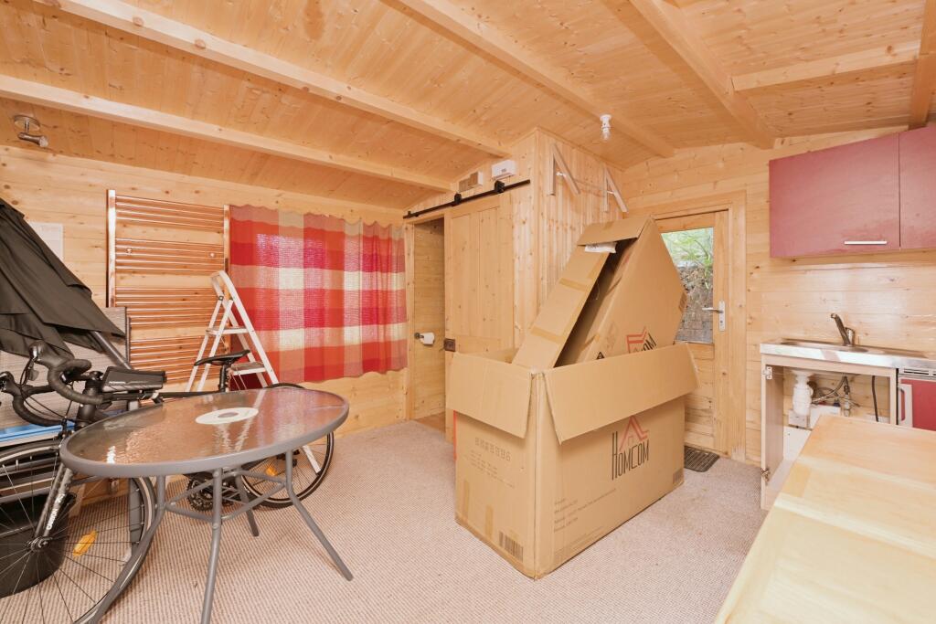 Log Cabin