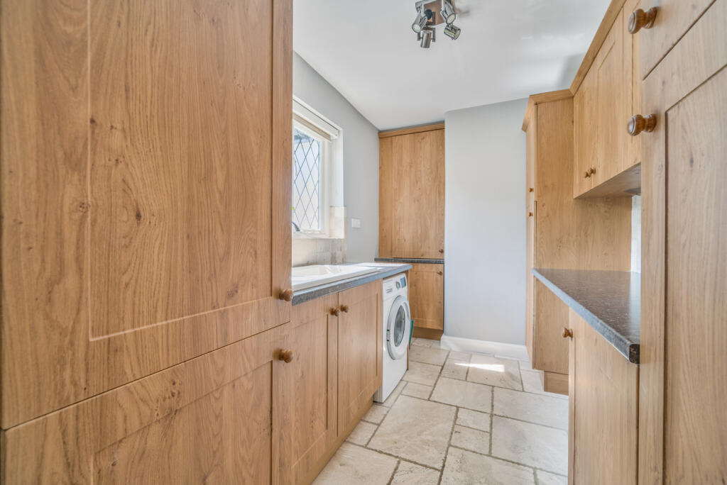 1293267-40-682efc...