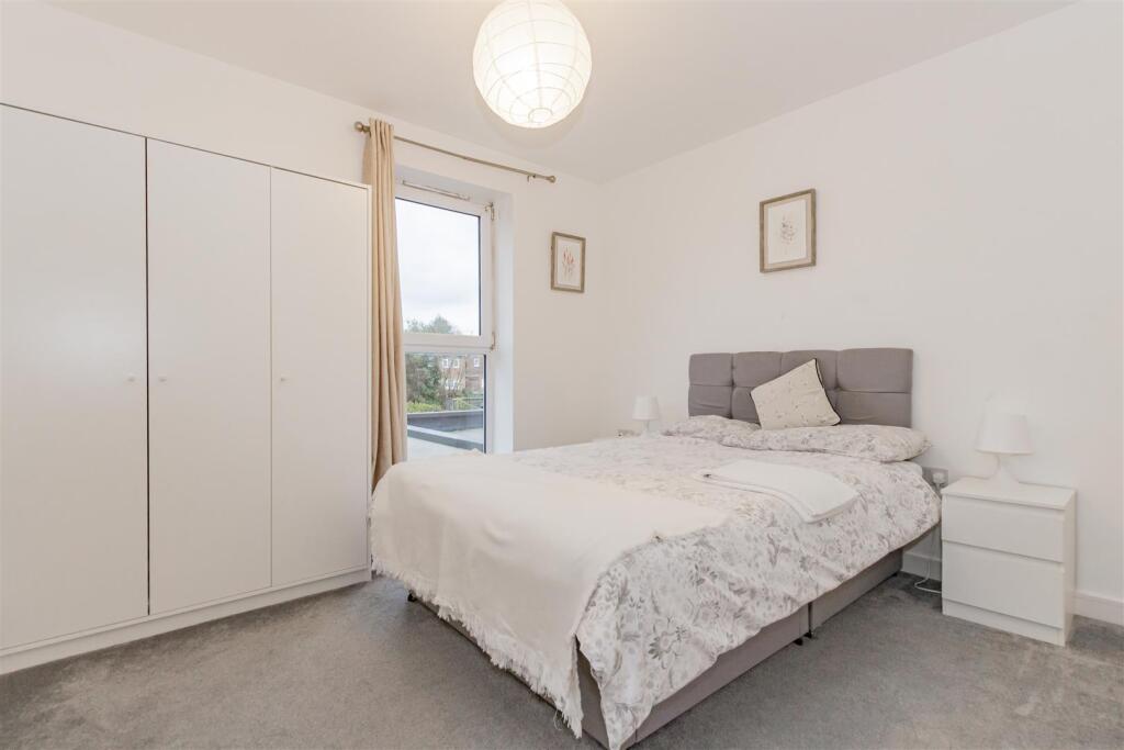 Alcock Crescent, Crayford