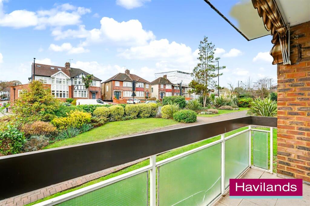 Flat 6, Chesterfield Lodge N21 1LW-3.jpg