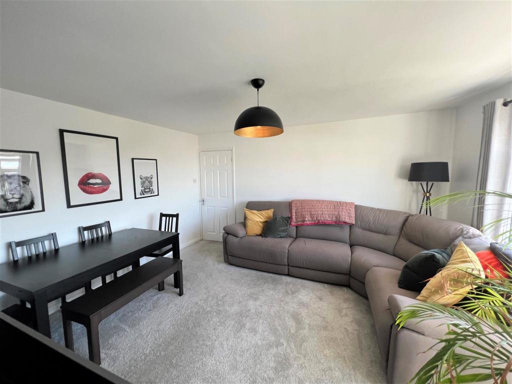 Living Room.jpg