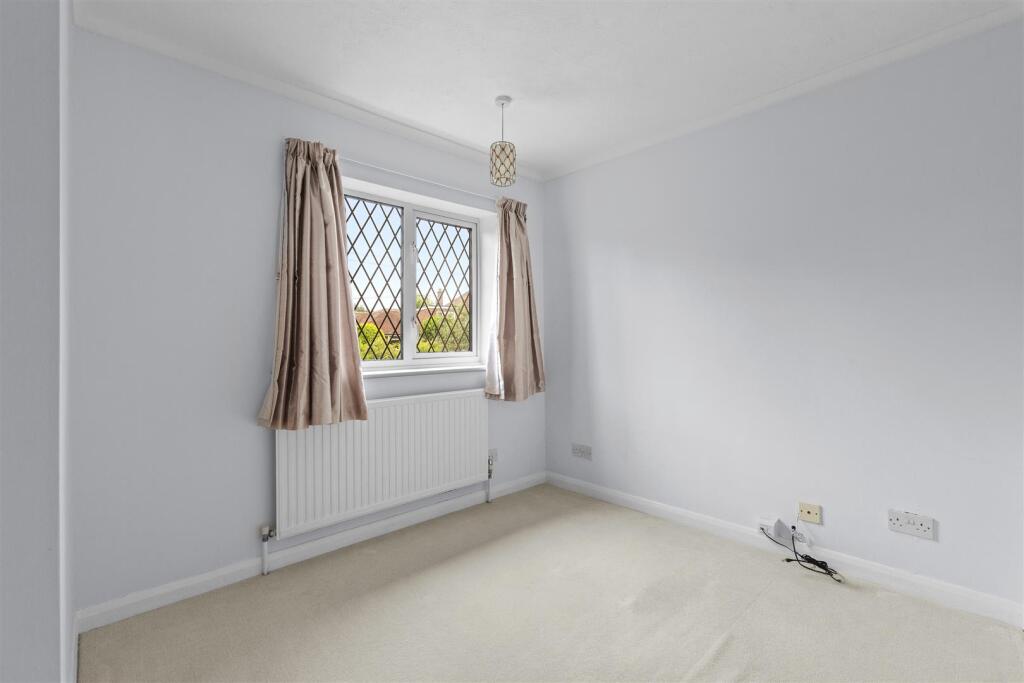 4 Grange Road, HP15 7QZ-2.jpg