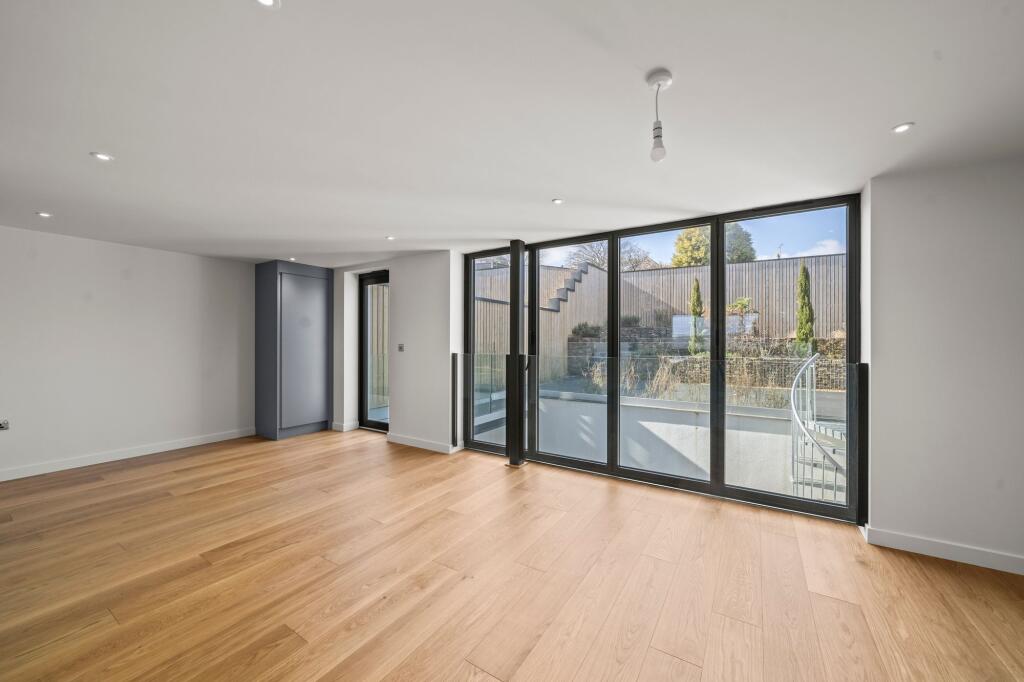 Living Area to Garden