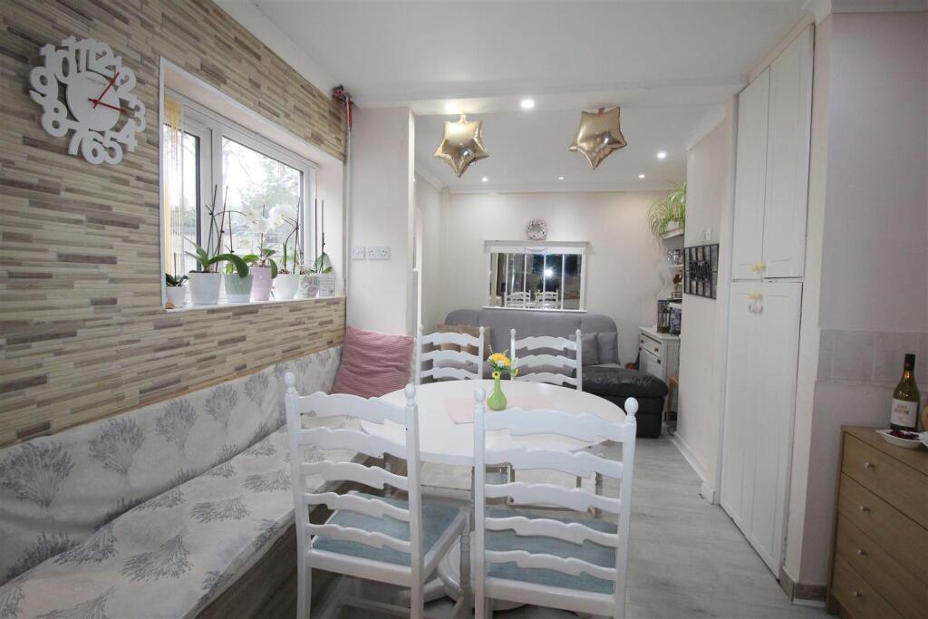 Dining/Sitting Room