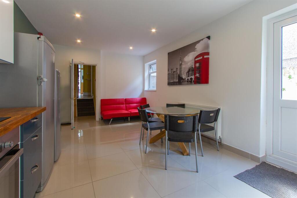 Cathays Terrace 135-12.jpg