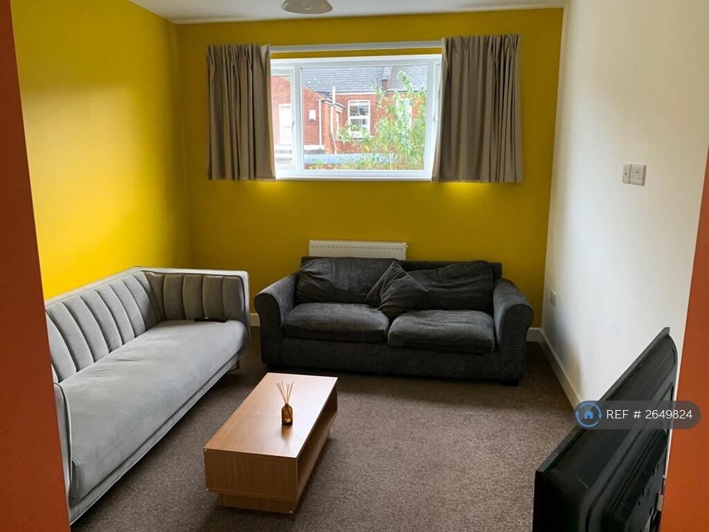 Lounge Seats 7/8