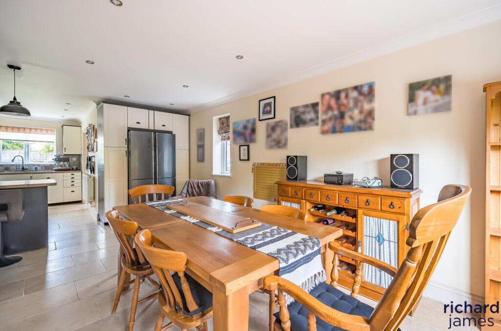 6e2008b2398b4d67bea7d077c350f6a0