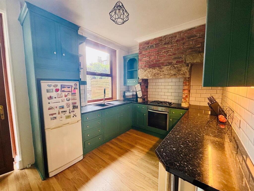 Kitchen 2