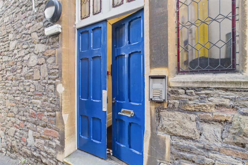 121 Redland Road, Redland, Bristol, BS6 6QX | Free