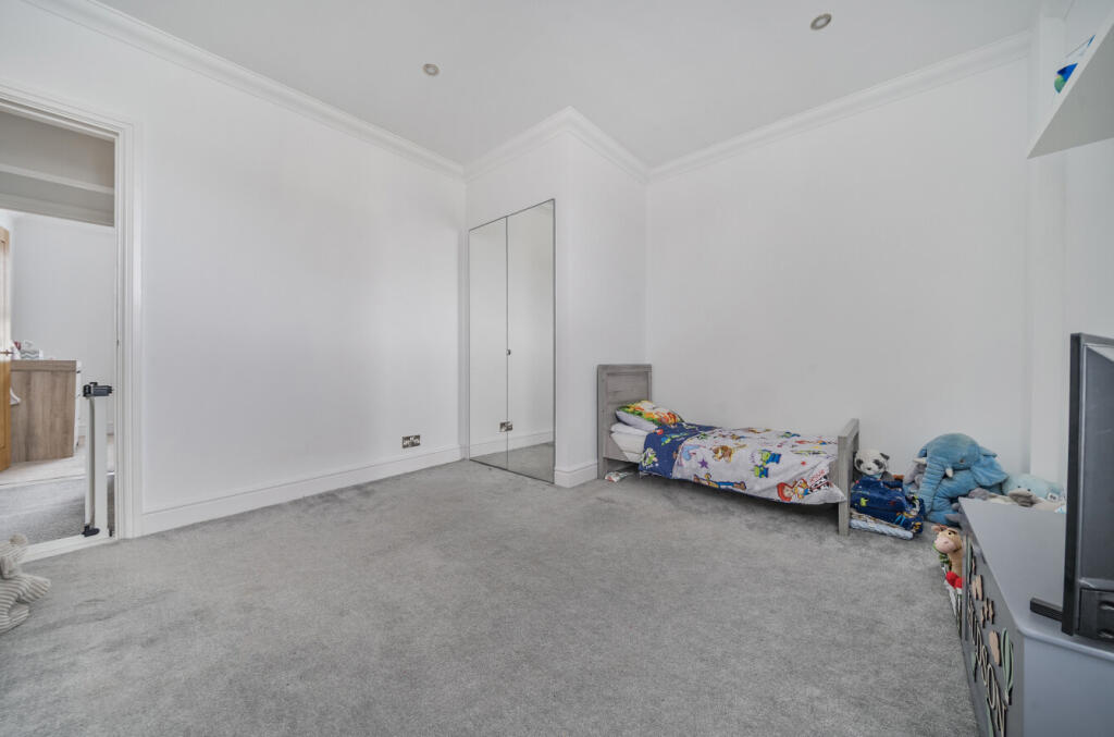 1350264-9-68c2827...