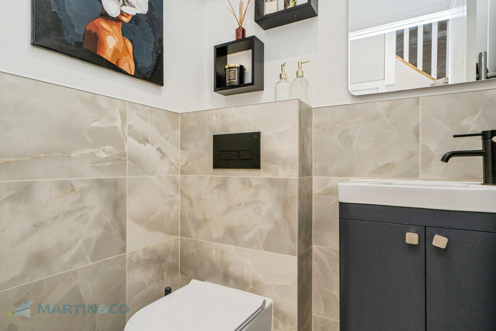 gu229hs-fa-dsc018...