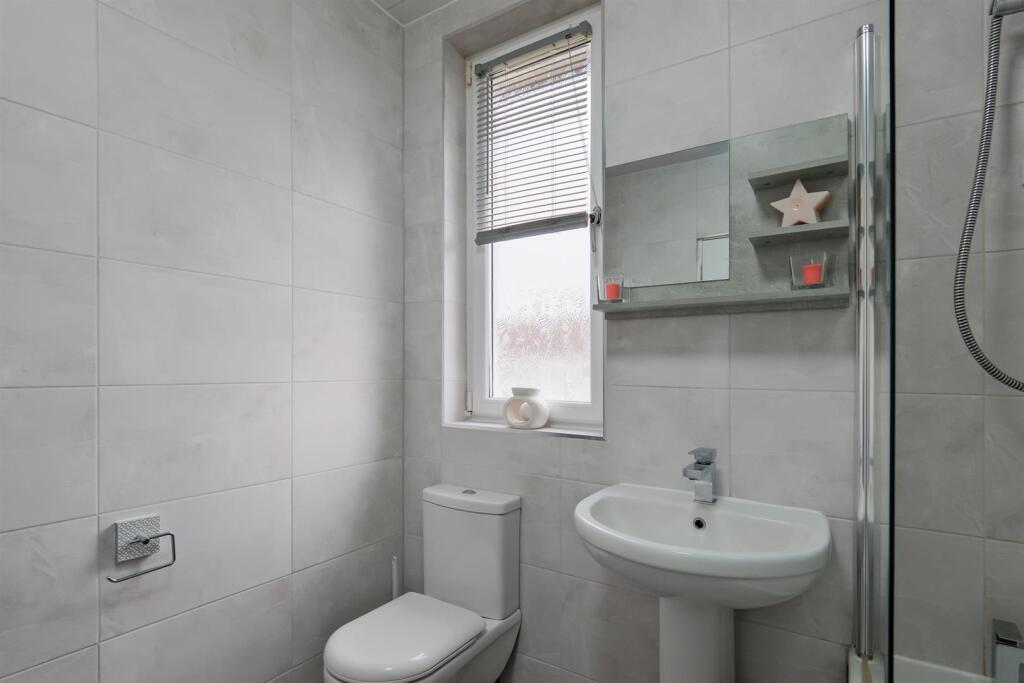 020-7 Quarry Street Shotts ML7 4AE.jpg