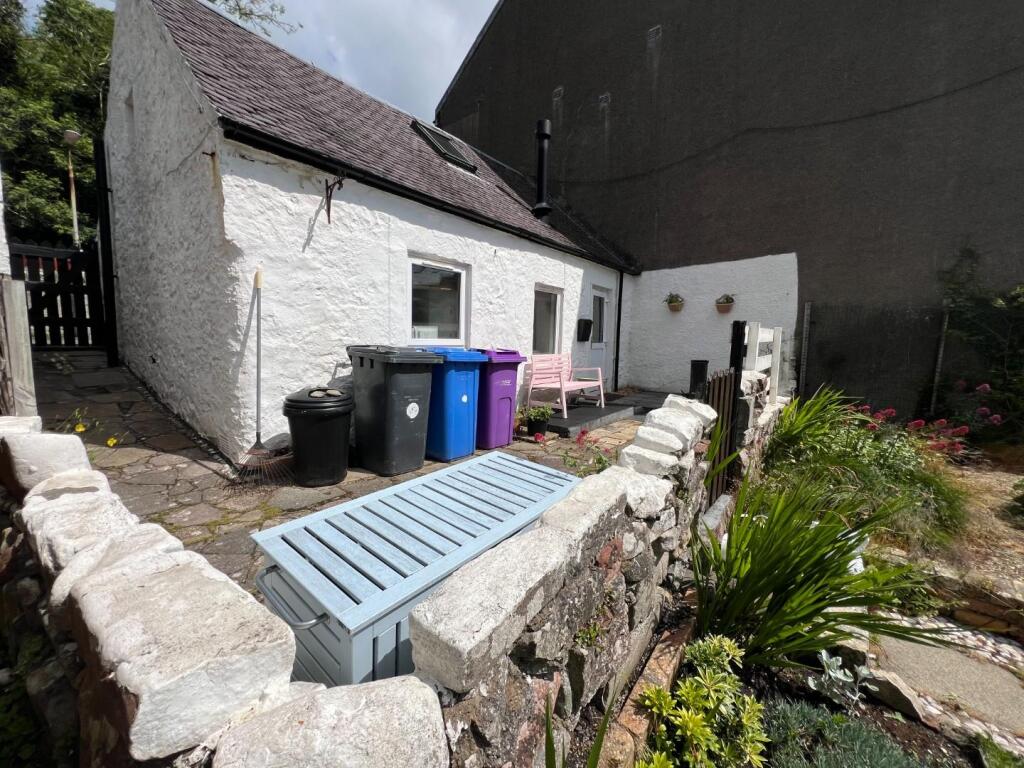 Courtyard / Patio Area