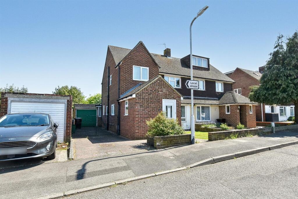 # Front &amp; Driveway.jpg