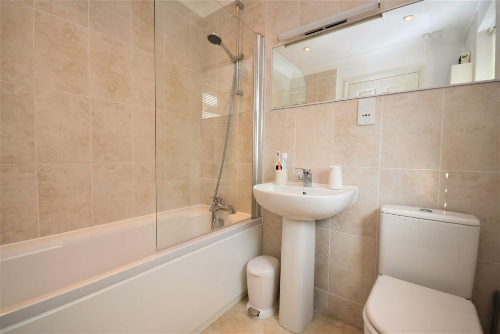Bathroom.jpg