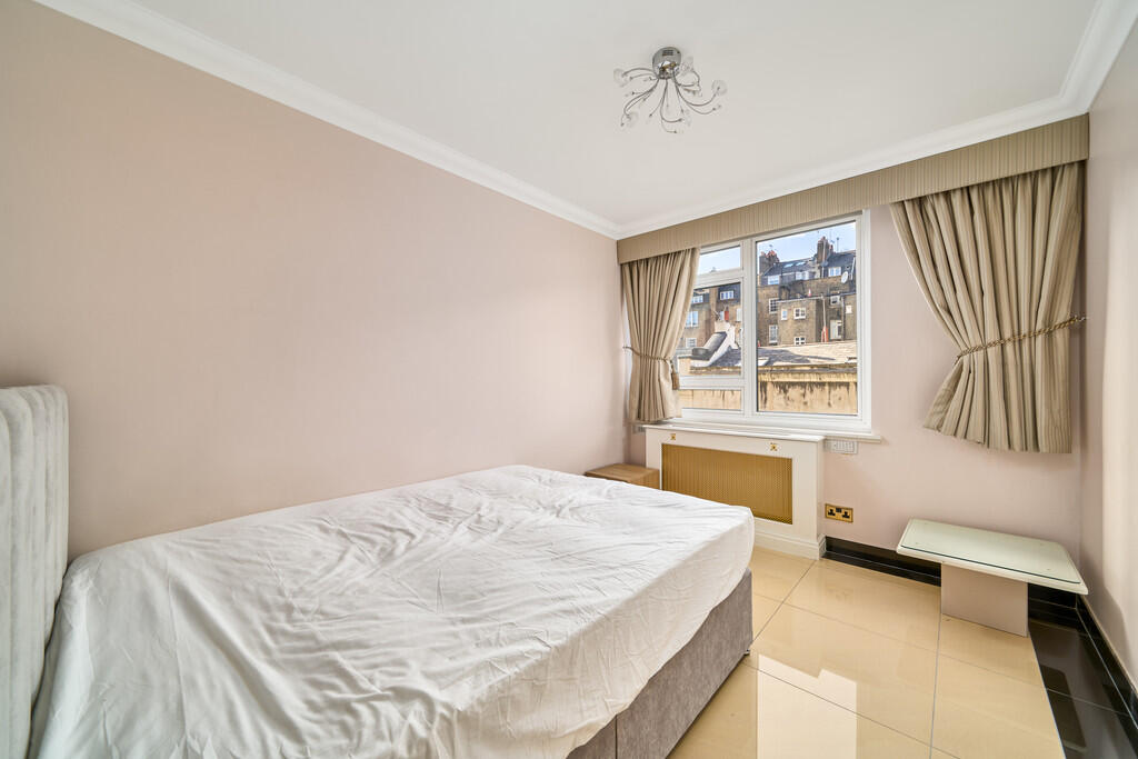 54 Sussex Square,...