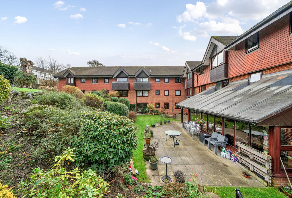 1393603-15-694131...