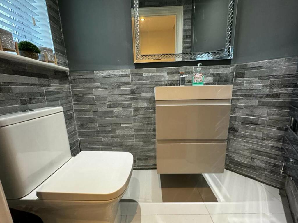 toilet