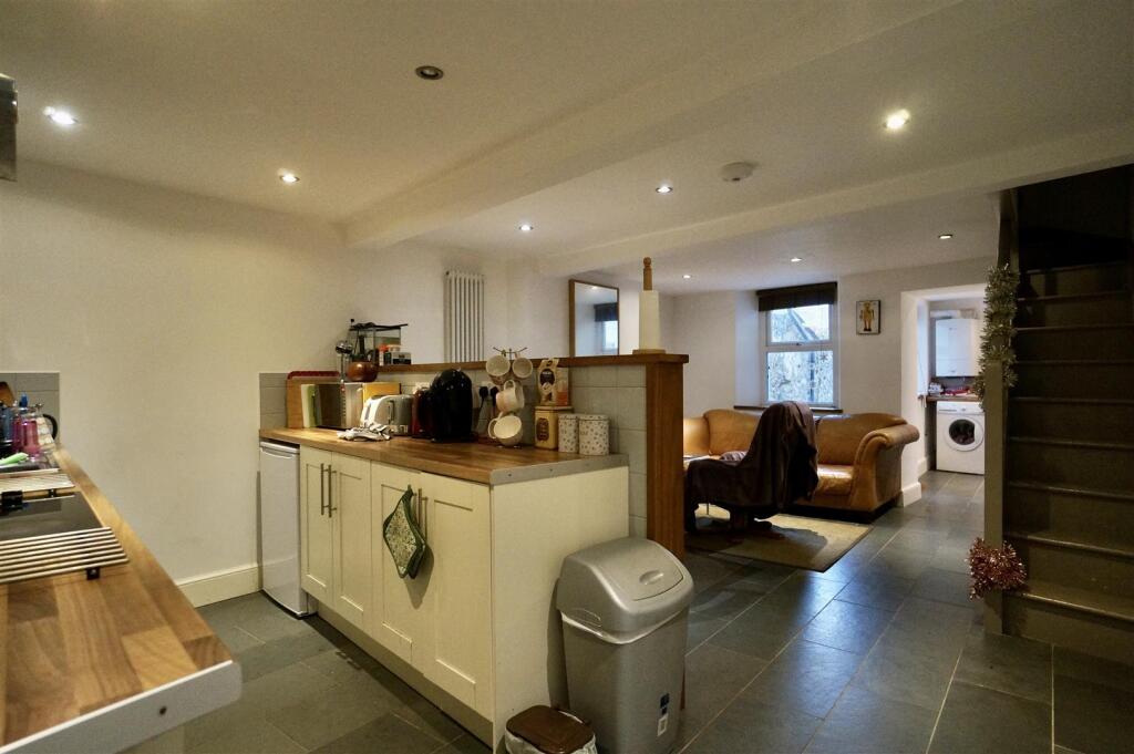 Kitchen.living.jpg
