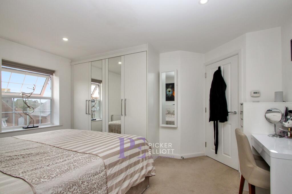 Main Bedroom