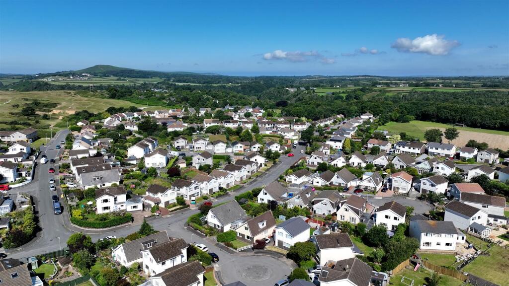 Sequence 01.00_03_47_18.Still010.jpg