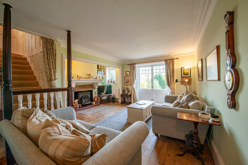 Sitting Room.jpg