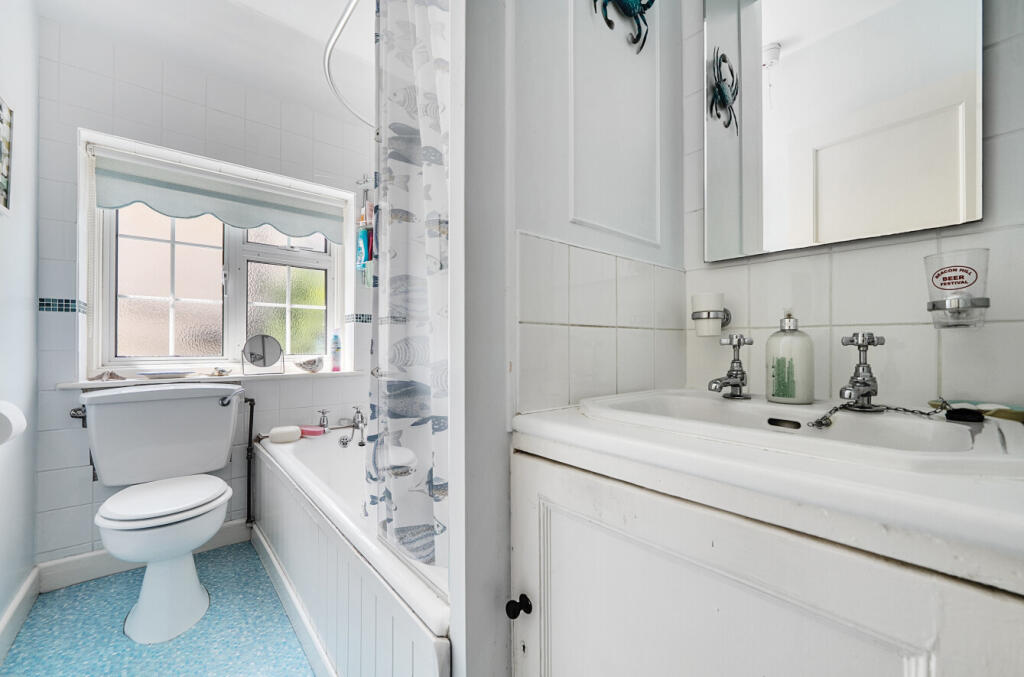 1335658-16-689a2e...