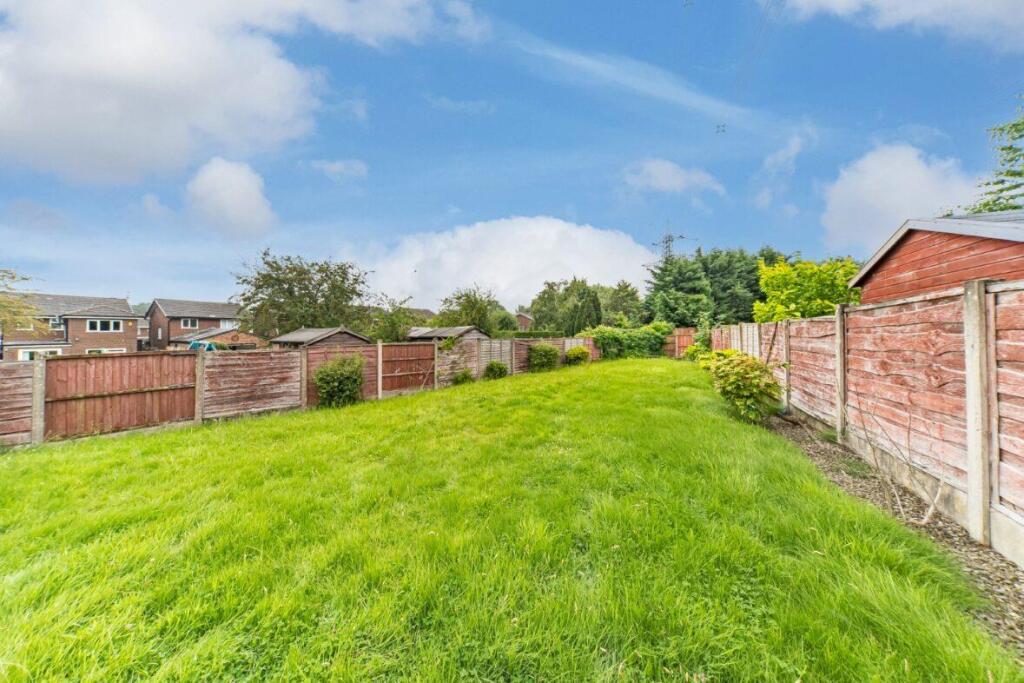 16 Tern Way garden.jpg