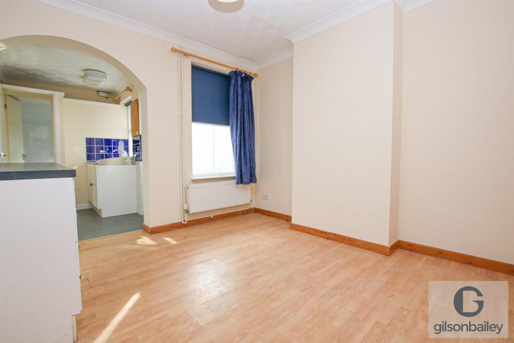 IMG_st olaves dining (002).jpg