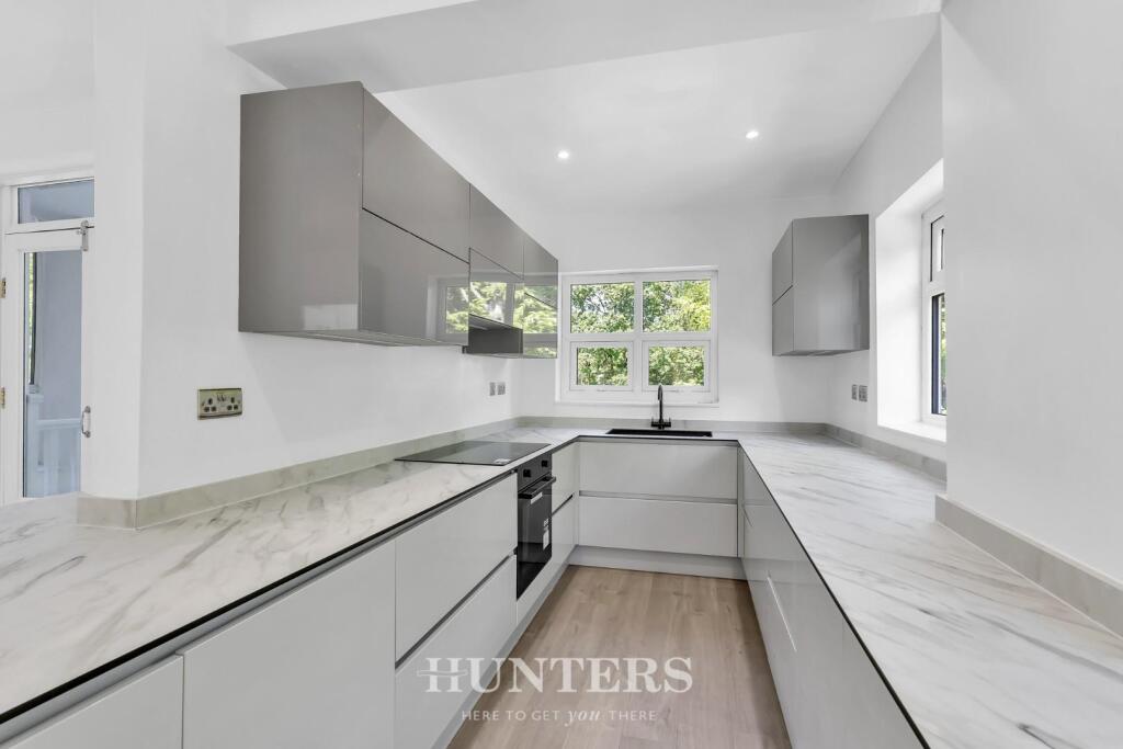 Manchester Road (23).jpg