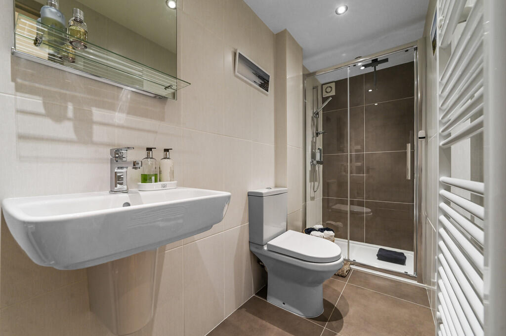 PT-FC(COL)-MagnaB...