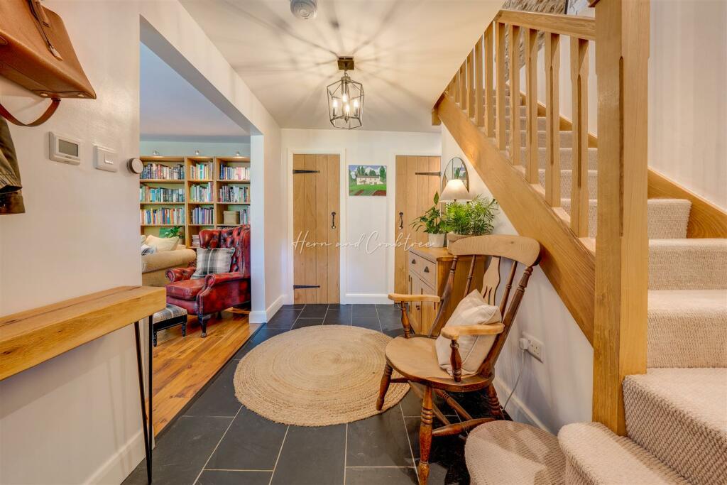 Rhiwbina Hill, Cardiff, HernCrabtree (7).jpg