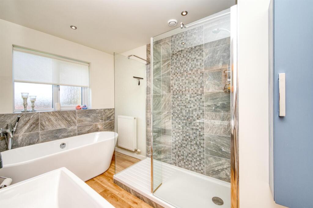 Bathroom - shower and bath.jpg