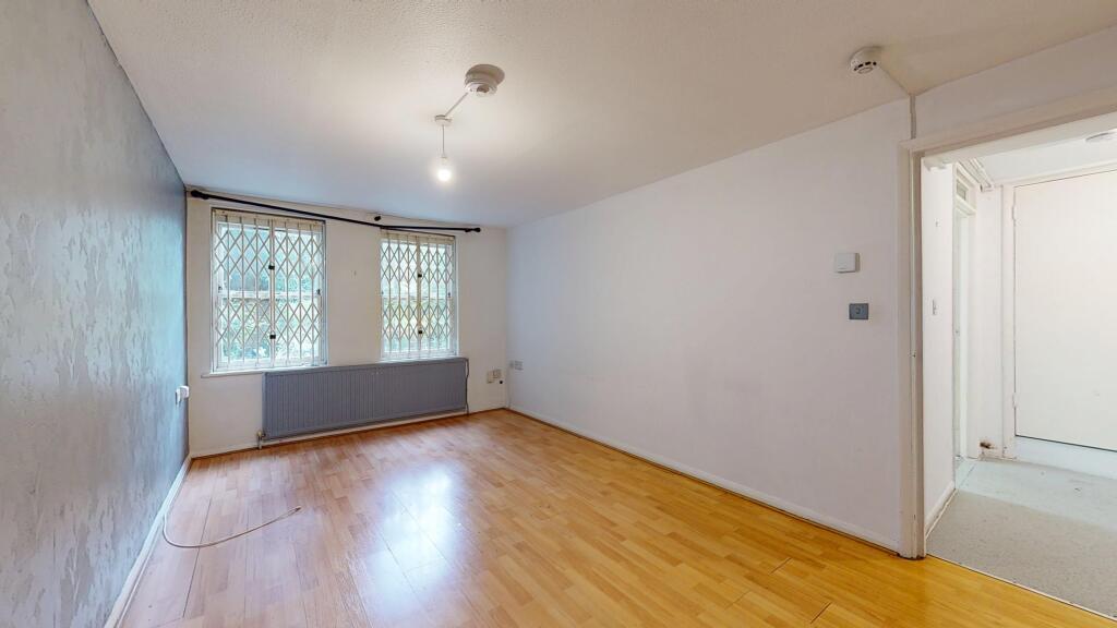 Flat 1, 132 Earls Court Road, Kensington, London, W8 6QL