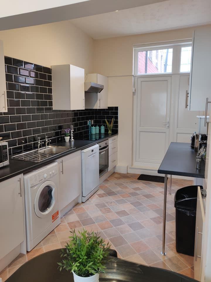 Kitchen Albert Road 143.jpg