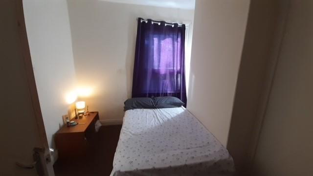 Bedroom b.jpg