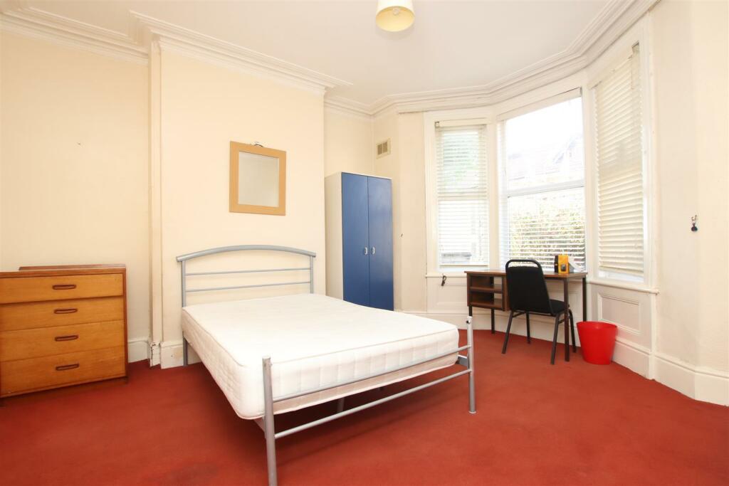 Bedroom one.JPG