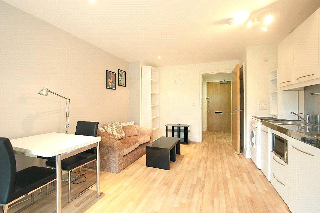 Reception/Kitchen
