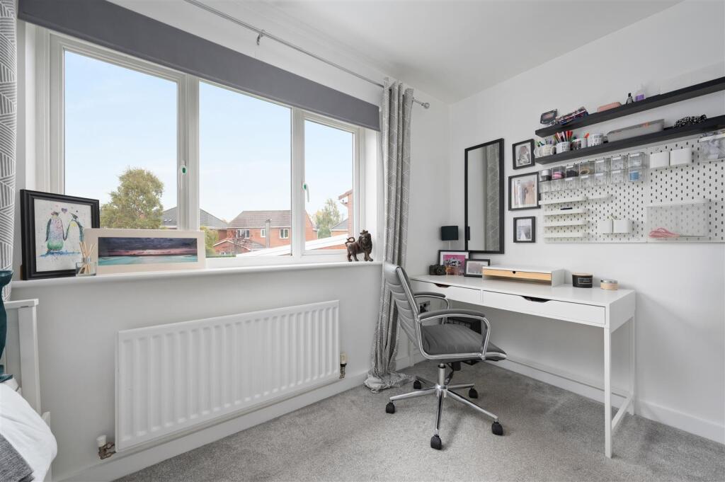 17KingsDrive020.JPG