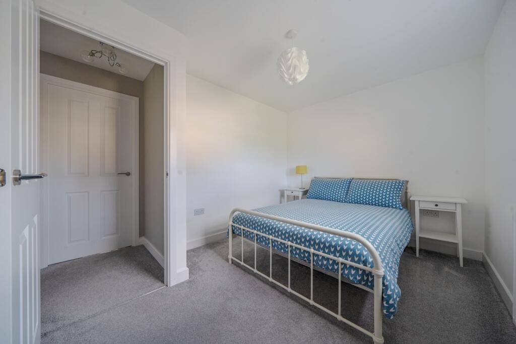 4-1349621-4-68c93bc43de5a-ARW-4