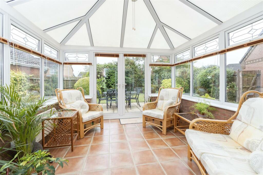 CONSERVATORY :