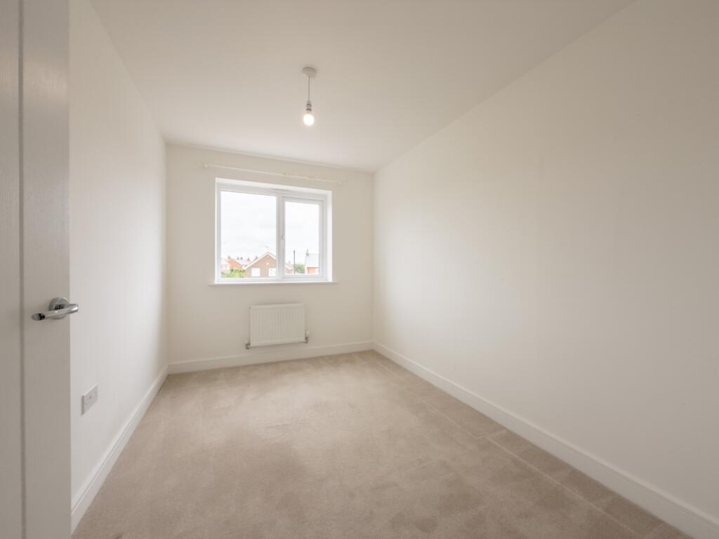 20250818125322 - IMG_1421 - 10 Allens Drive, Triml